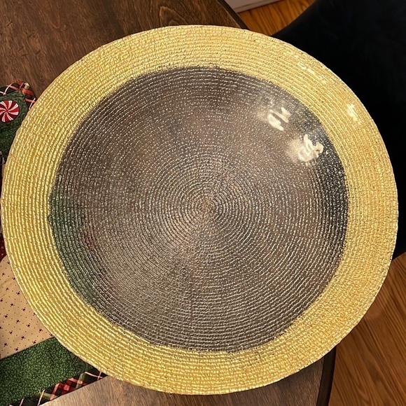 Shallow Ridged Glass Bowl With Gold Rim - Picture 1 of 4